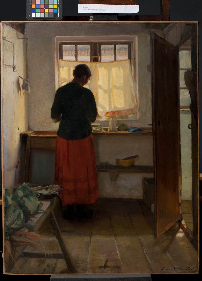 1785999522867829.jpg 厨房里的女佣The maid in the kitchen